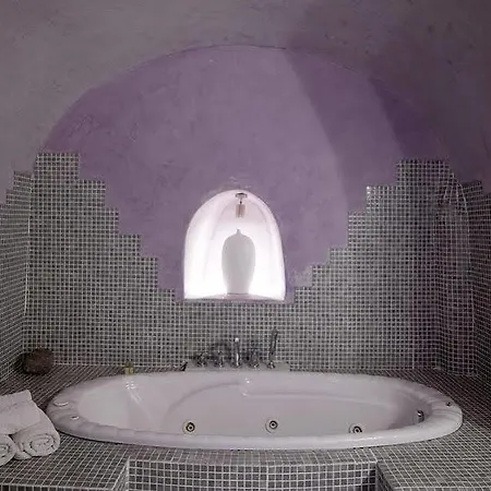 Hotel Mirabo Luxury Fira (Santorini)